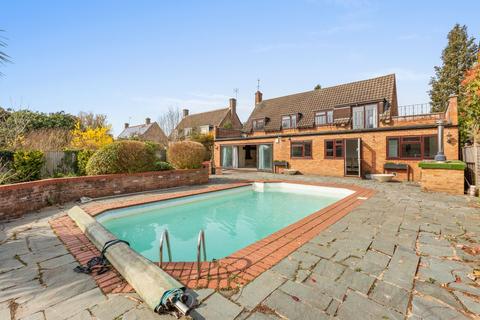 4 bedroom detached house for sale, Wattleton Road, Beaconsfield HP9