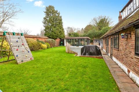 6 bedroom semi-detached house for sale, Black Lake Close, Surrey TW20
