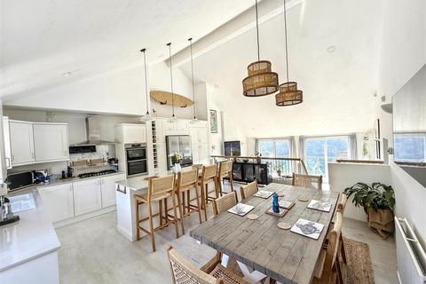 4 bedroom detached house for sale, Creekside View, Tresillian