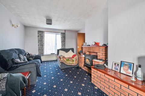 3 bedroom end of terrace house for sale, Wickenby Crescent, Lincoln, Lincolnshire, LN1