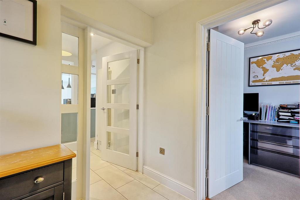 IMG 4028 29 30 easy HDR-interior3.jpg