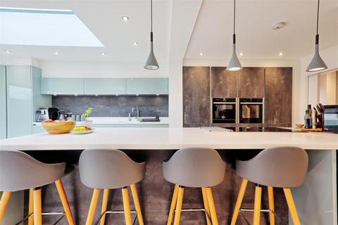 4 bedroom detached house for sale, Dampier Road, Coggeshall, Colchester