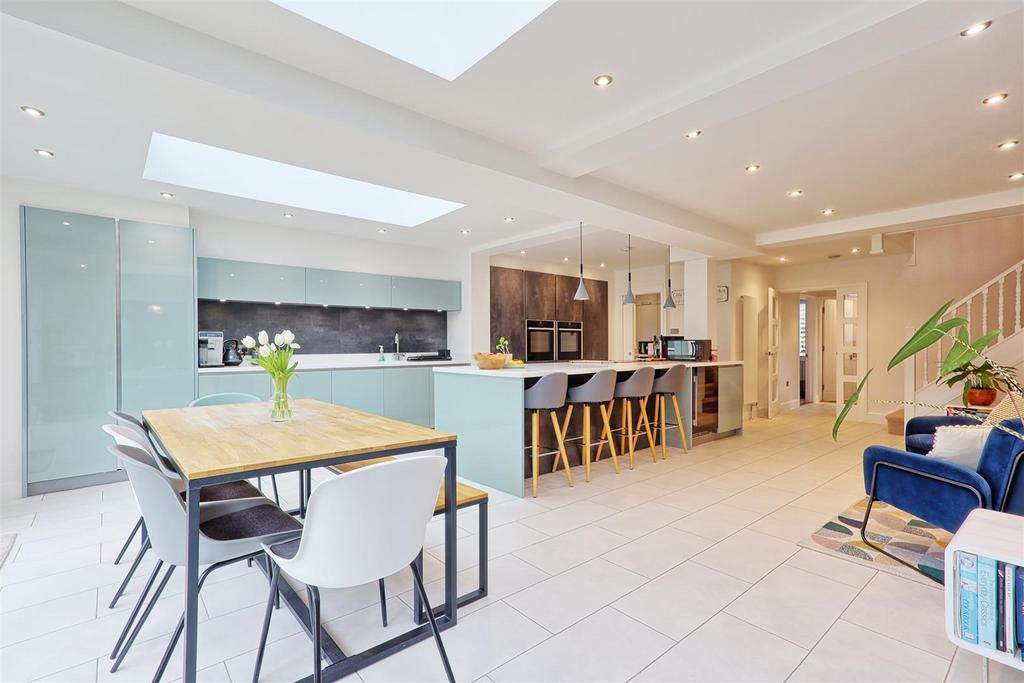 IMG 4066 7 8 easy HDR-interior3.jpg