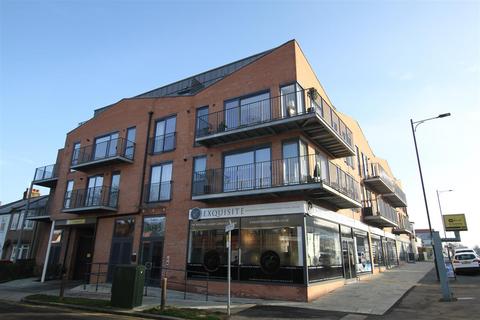 London Road, Leigh-On-Sea