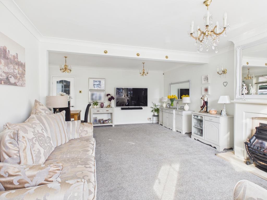 Cam03729 g0 pr0277 still030