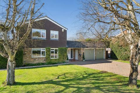 4 bedroom detached house for sale, Howe Drive, Beaconsfield, HP9