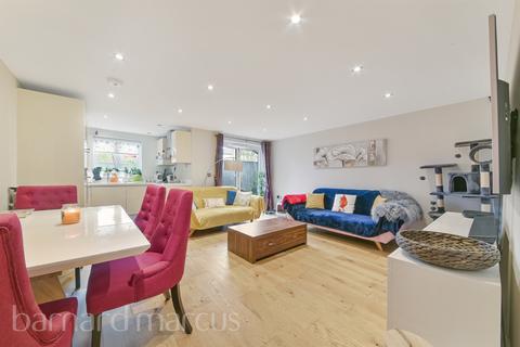 undefined, Southwood Close, Worcester Park