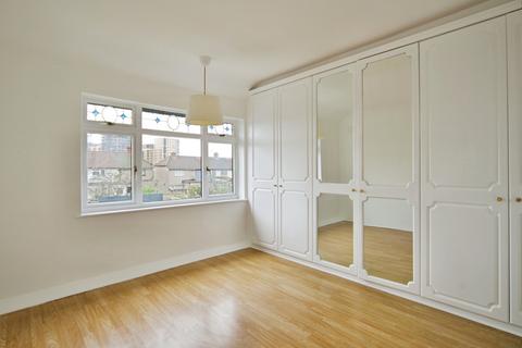 3 bedroom semi-detached house for sale, Oval Road South, Dagenham, RM10