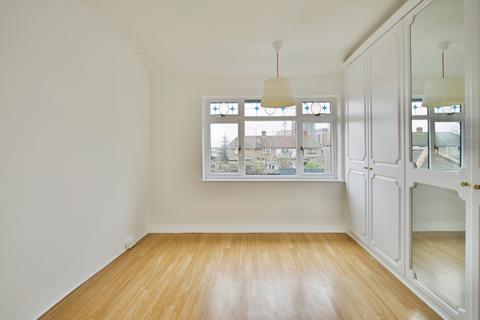 3 bedroom semi-detached house for sale, Oval Road South, Dagenham, RM10