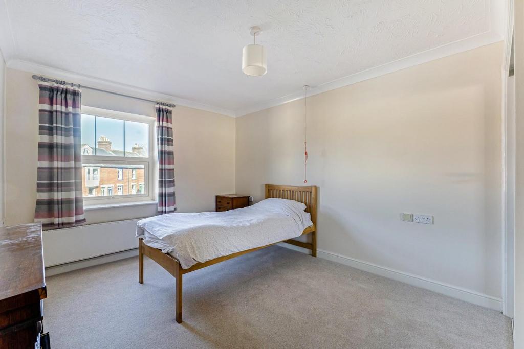 105245 Flat 27 Elizabeth Court Crane Bridge Road-2