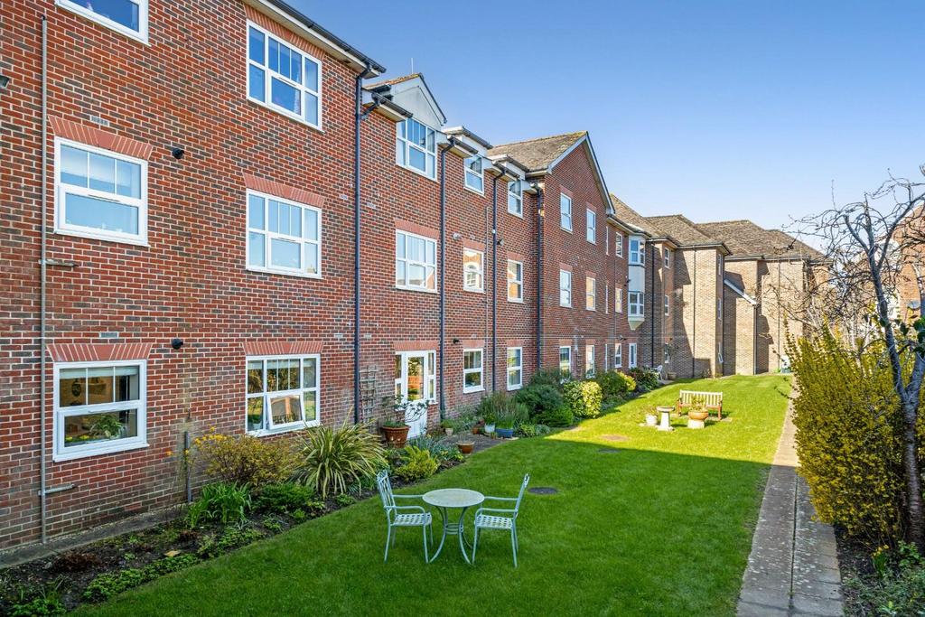 105245 Flat 27 Elizabeth Court Crane Bridge Road-2