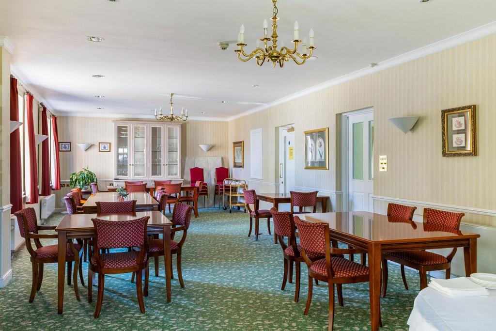 105245 Flat 27 Elizabeth Court Crane Bridge Road-8