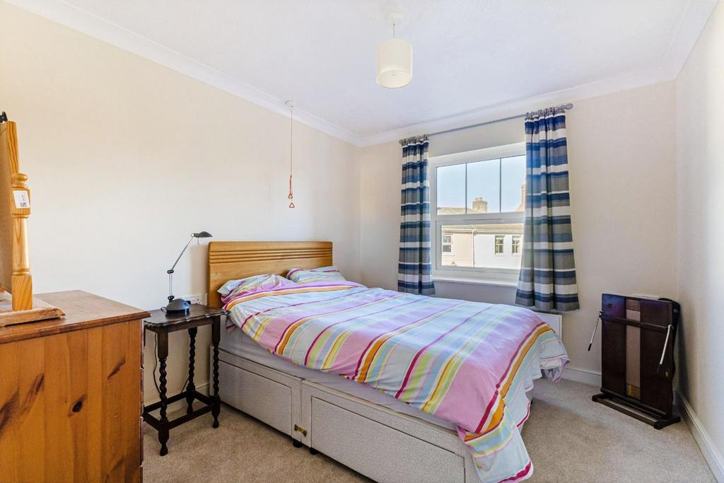 105245 Flat 27 Elizabeth Court Crane Bridge Road-2