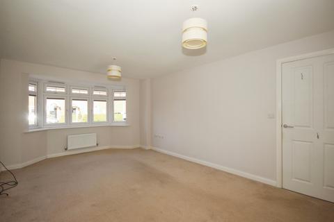 3 bedroom semi-detached house for sale, Palmer Crescent, Warwick