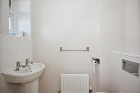 3 bedroom semi-detached house for sale, Palmer Crescent, Warwick