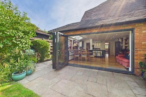 5 bedroom semi-detached house for sale, Vyne Road, Basingstoke, Hampshire, RG21
