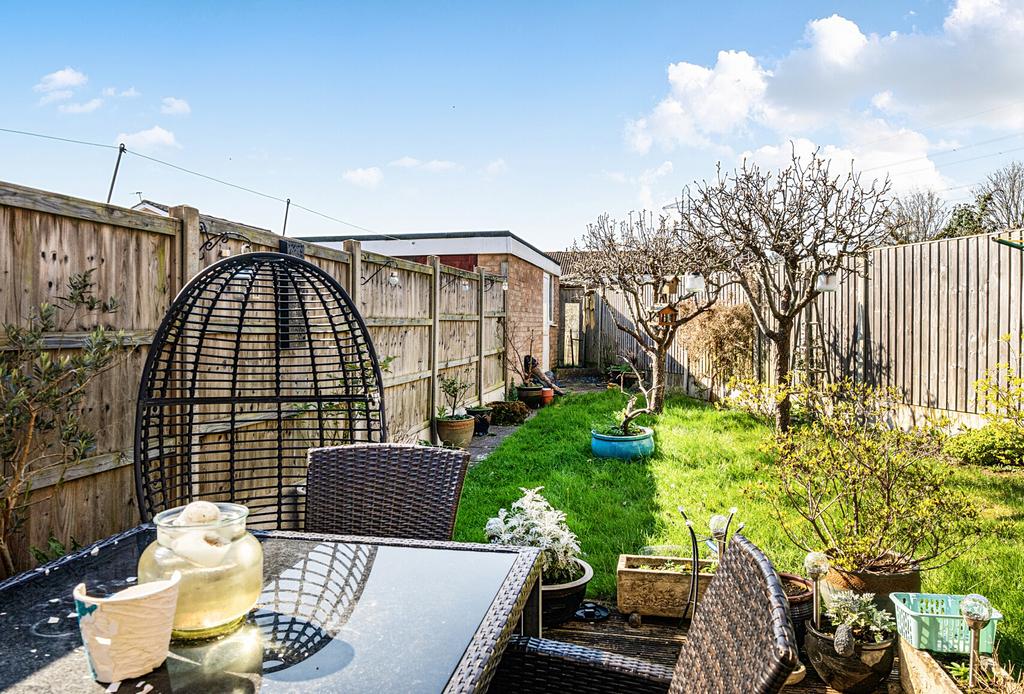 1431861-11-69bbfb...