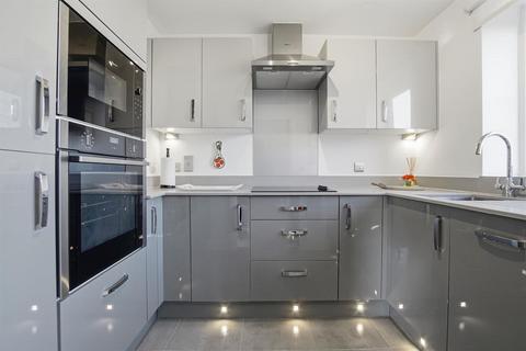 undefined, Manor Park Road, Chislehurst, BR7 5FT