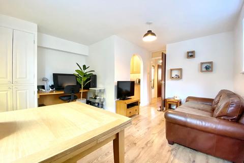 1 bedroom apartment to rent, Gloucester Street, Faringdon, SN7