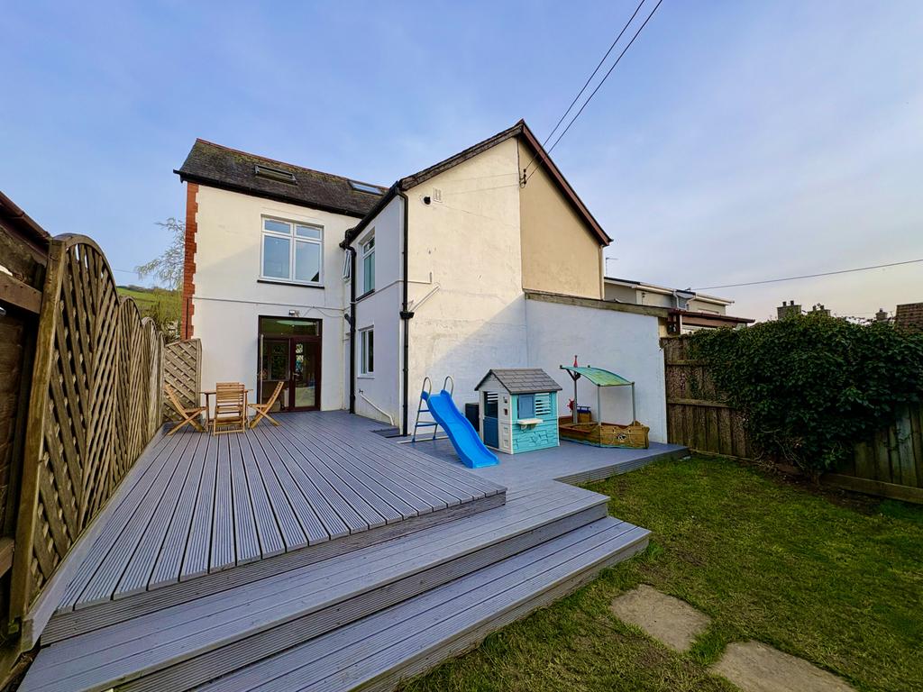 4-Bed Semi-Detached House For Sale