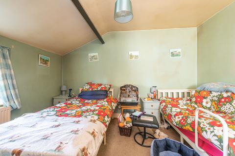 1 bedroom terraced house for sale, New Hey Road, Huddersfield HD3