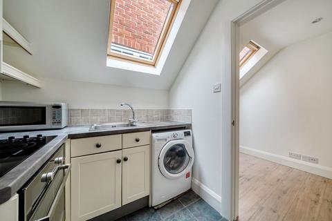 1 bedroom flat to rent, Middle Hill, Egham, TW20