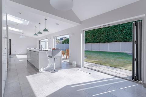 5 bedroom detached house for sale, Buxton Avenue, Gorleston