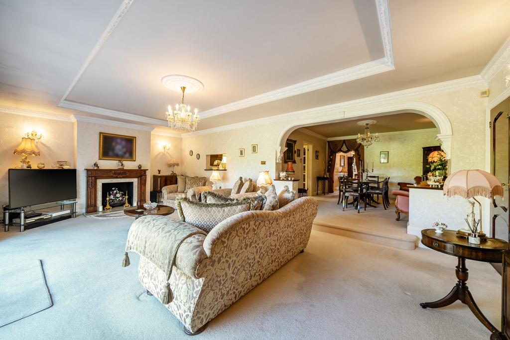 1429766-2-69ba9c0...