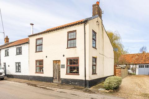 undefined, Charming Semi-Detached Period Cottage in Castle Acre