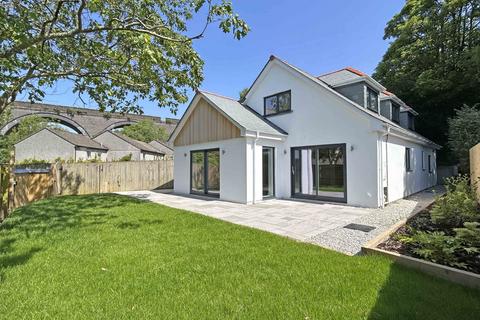4 bedroom detached house for sale, City of Truro, Cornwall