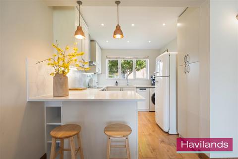 3 bedroom house for sale, Gladbeck Way, Enfield