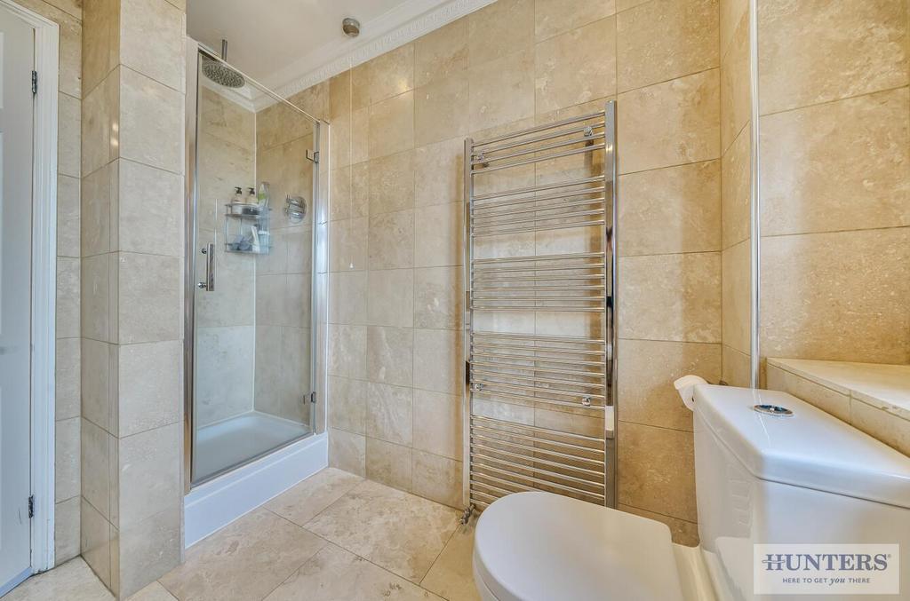 Family Bathroom View 2