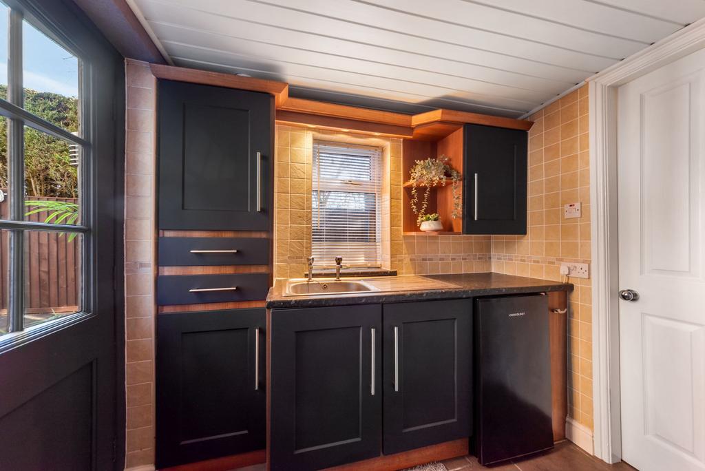 Lower Floor Kitchenette
