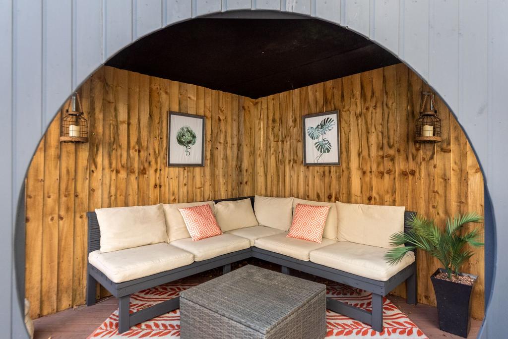 Sitting Area