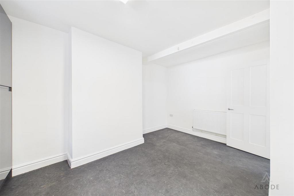 CAM03790 G0-PR0137-STILL025.jpg