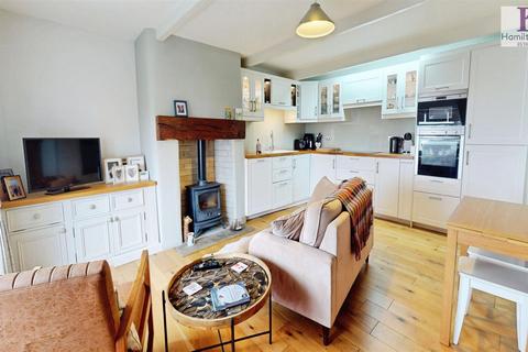 2 bedroom terraced house for sale, Lane Ends, Shibden, Halifax