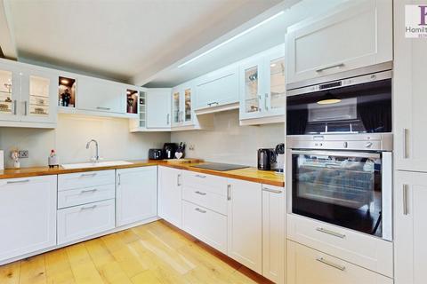 2 bedroom terraced house for sale, Lane Ends, Shibden, Halifax