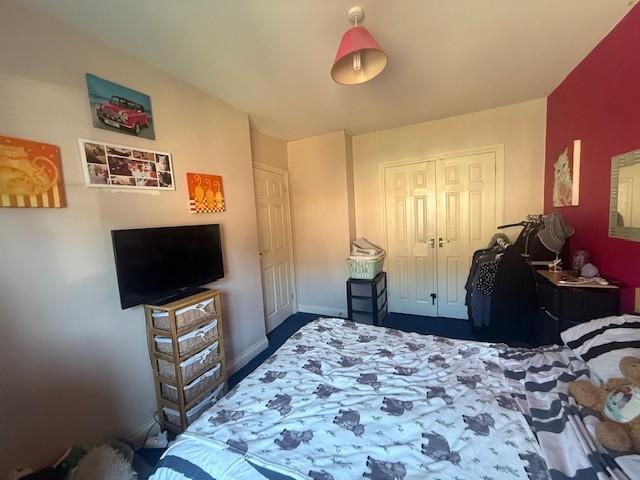 Bedroom 1-5.jpg