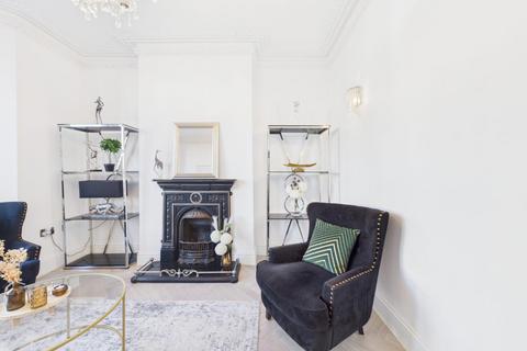 5 bedroom terraced house for sale, Grayling Road, London, N16