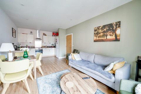 2 bedroom apartment for sale, East Dock, The Wharf, Linslade