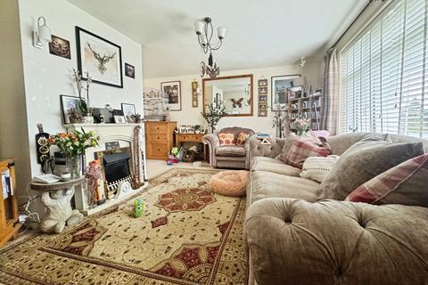 3 bedroom semi-detached house for sale, Churchill Close, Flackwell Heath, High Wycombe