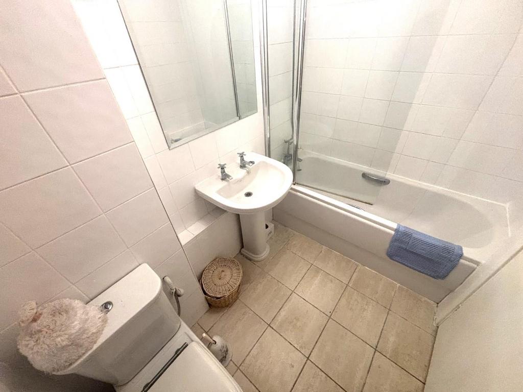 Bathroom.jpeg