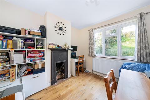 undefined, Stafford Road, Caterham CR3