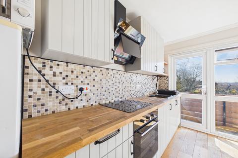 2 bedroom apartment for sale, Fern Drive, Hemel Hempstead, HP3