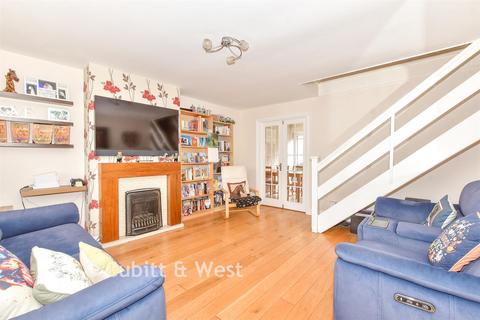 3 bedroom end of terrace house for sale, Wilton Drive, Waterlooville PO8