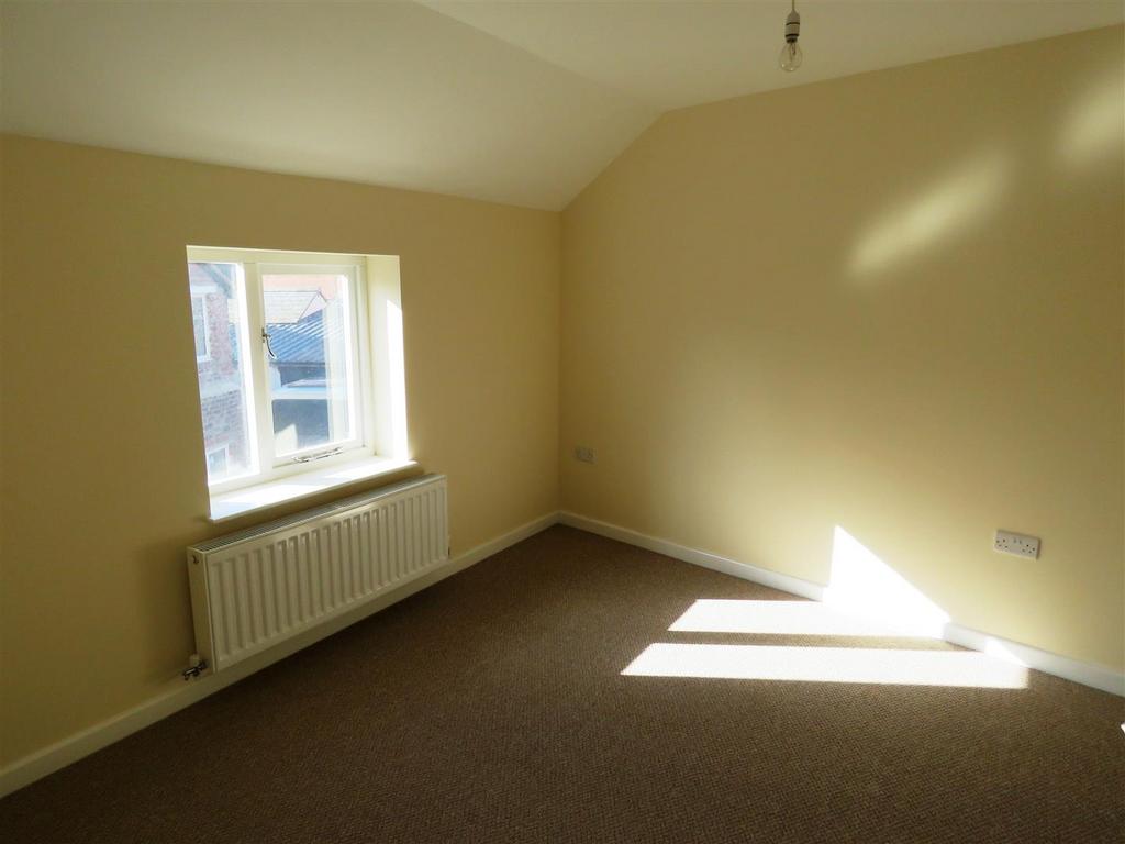 Bedroom 1.jpg