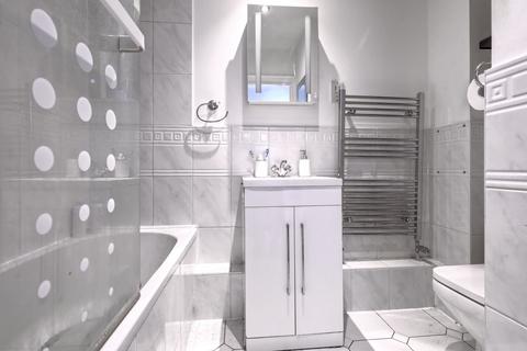 undefined, High Street, Waltham Cross, EN8