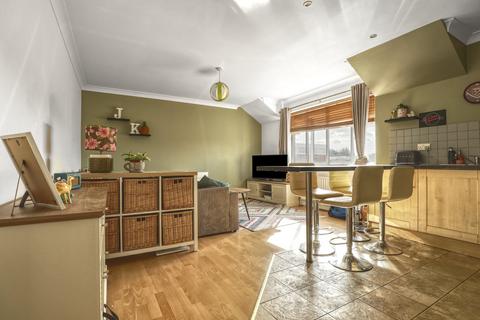 undefined, High Street, Waltham Cross, EN8