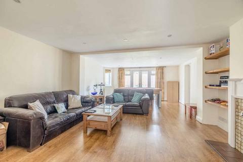 3 bedroom detached house for sale, High Street, Iver SL0