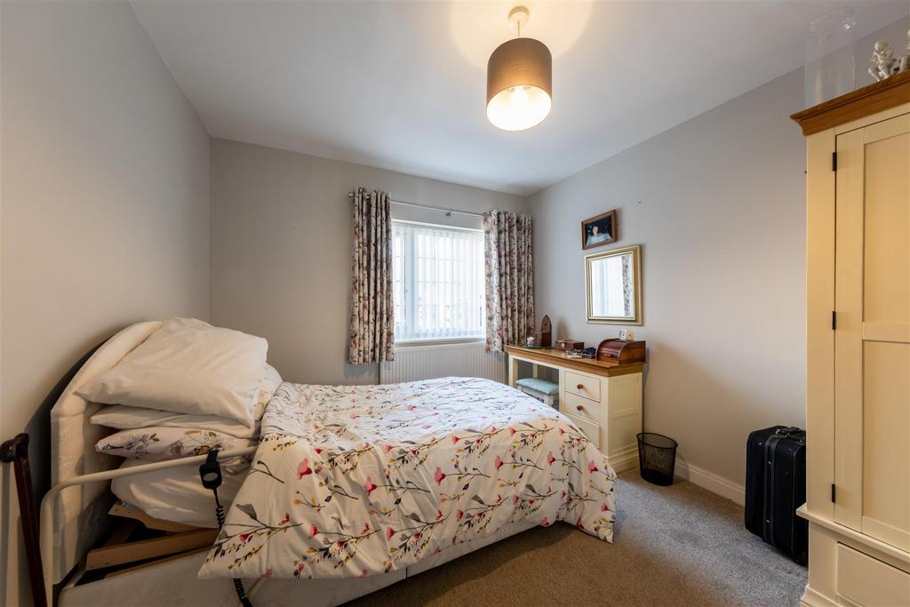 18 Grove Gardens-014.jpg